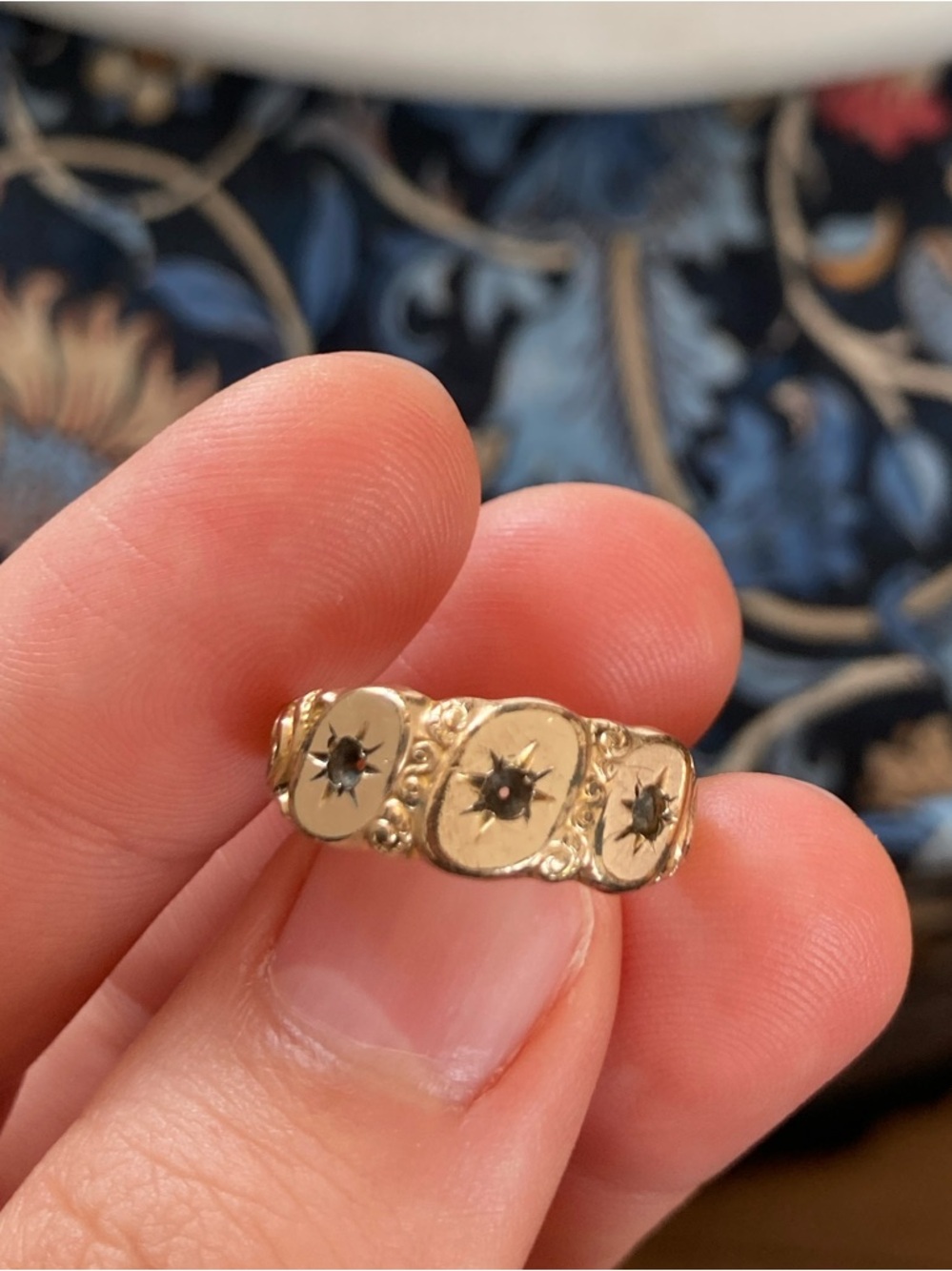 Antique Gold Ostby Barton Triple Starburst Setting Engraved Ring, Missing Stones